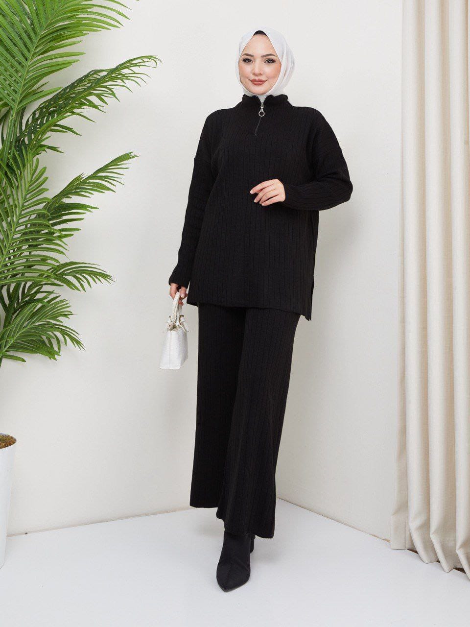 Pants Knitted Set – One Size. Cozy, stylish, and effortlessly chic!