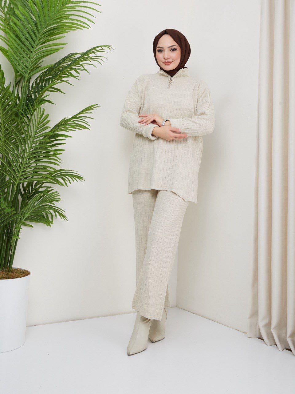 Pants Knitted Set – One Size. Cozy, stylish, and effortlessly chic!