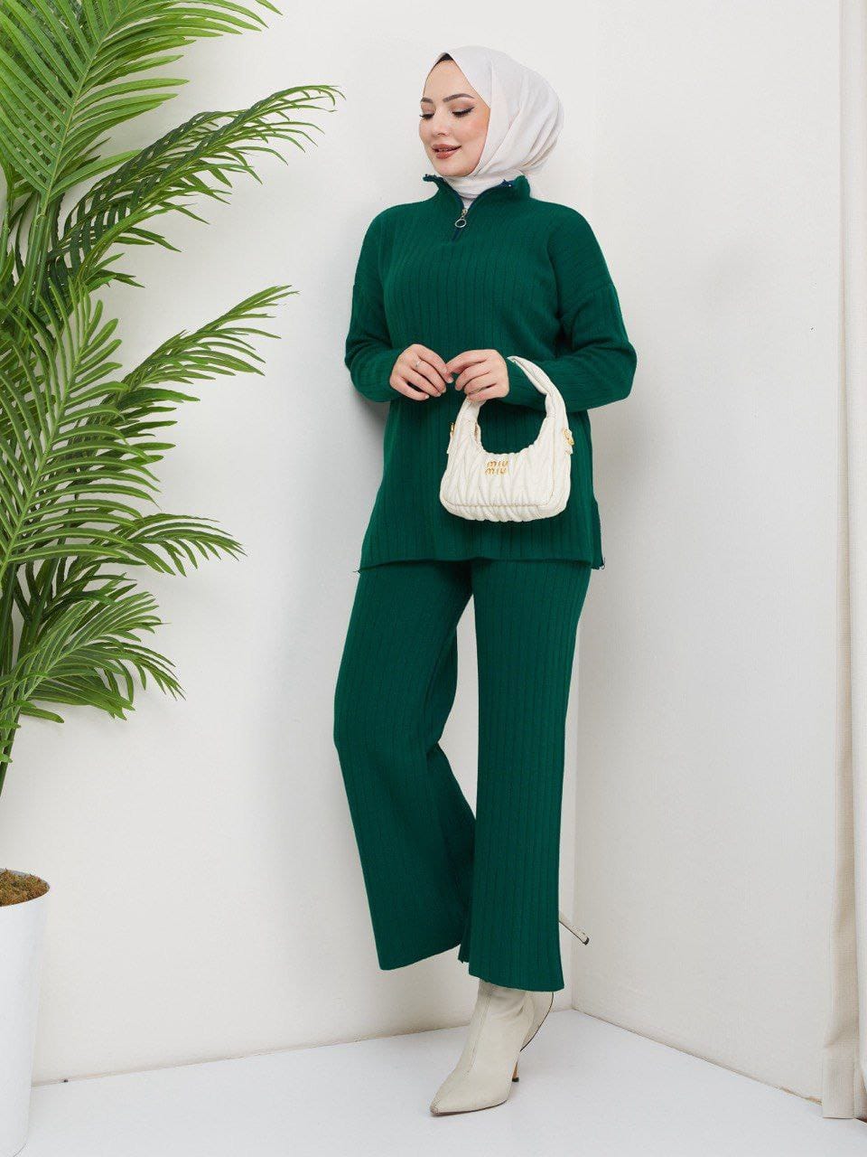 Pants Knitted Set – One Size. Cozy, stylish, and effortlessly chic!