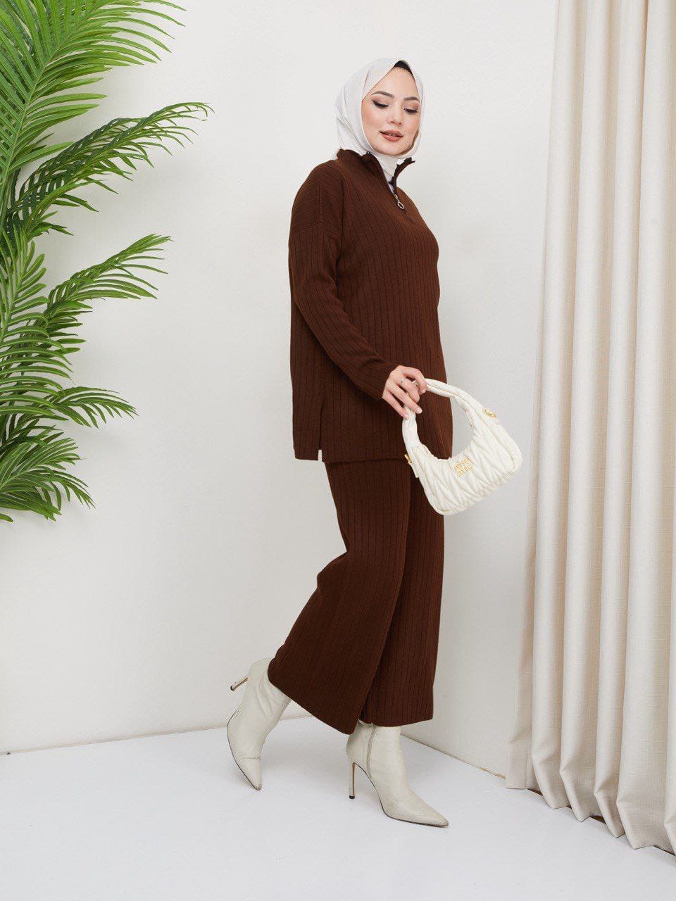 Pants Knitted Set – One Size. Cozy, stylish, and effortlessly chic!