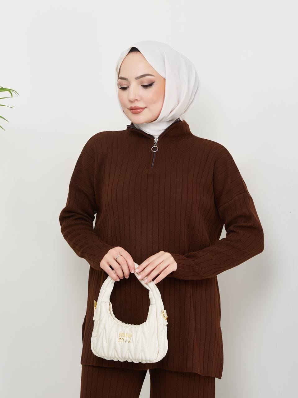 Pants Knitted Set – One Size. Cozy, stylish, and effortlessly chic!