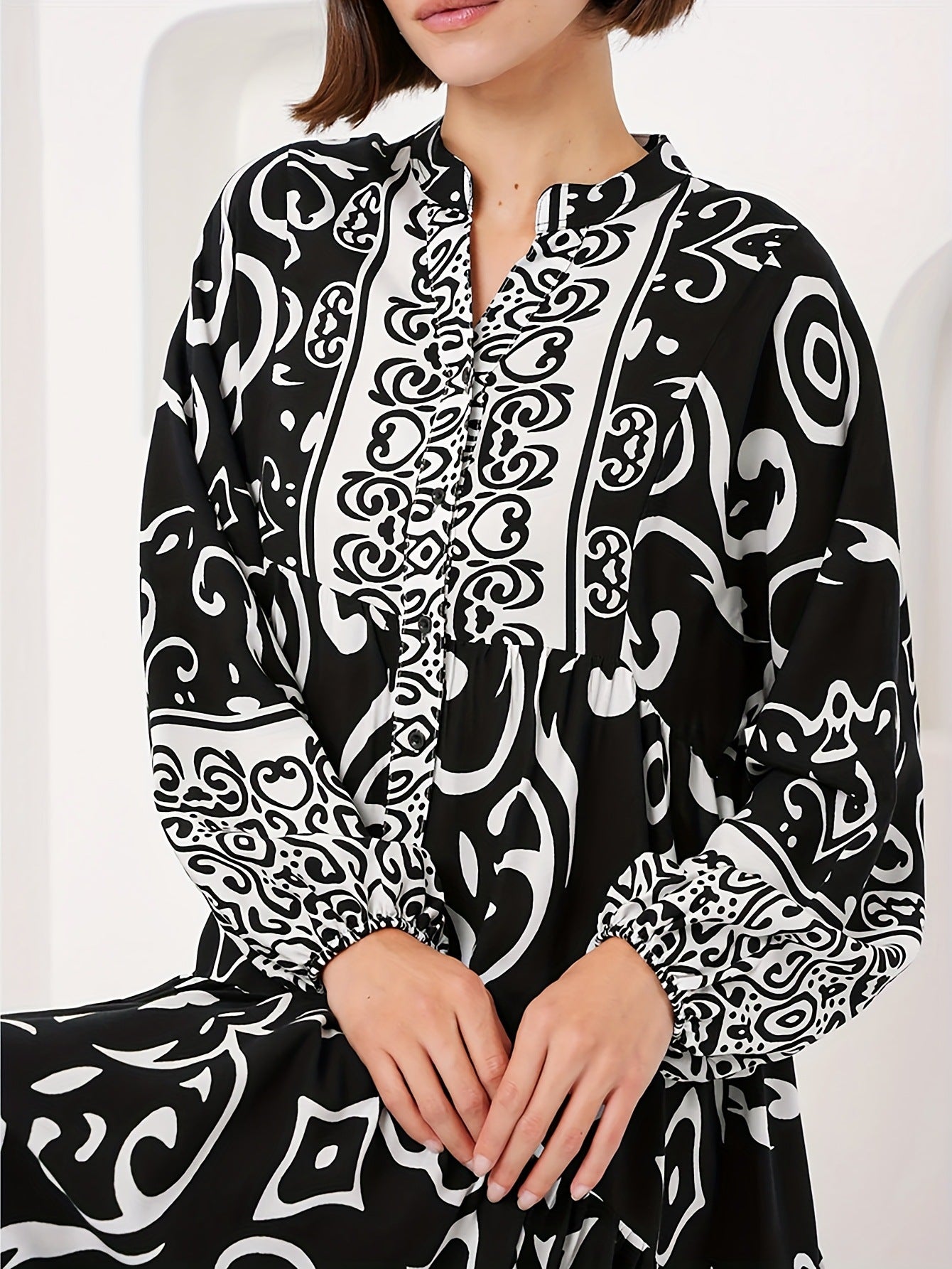 Black Cotton Printed Maxi Dress – Elegant Loose-Fit Long Sleeve Abaya Style