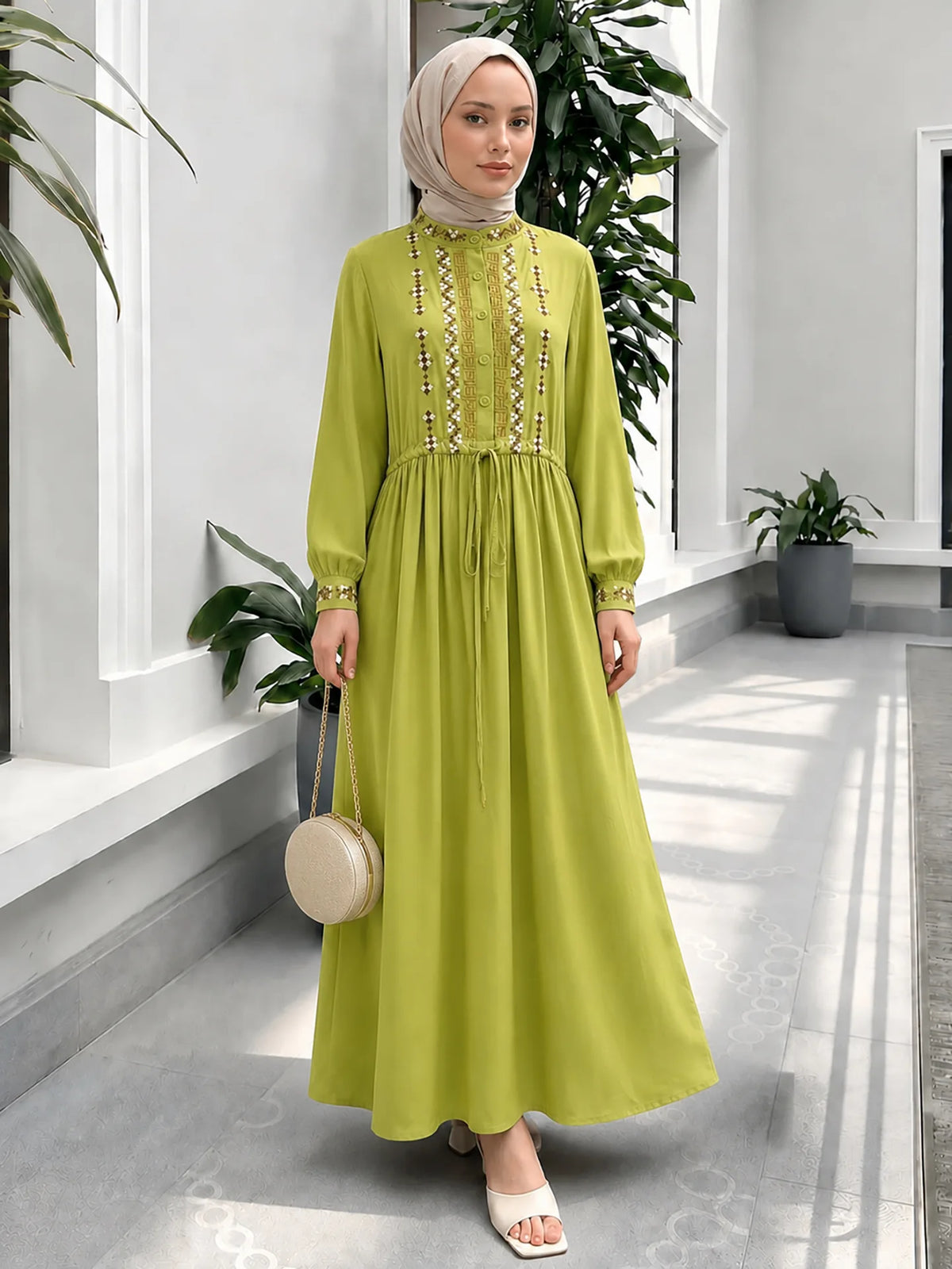 Ethnic Embroidery Modest Abaya – Dubai Kaftan Style
