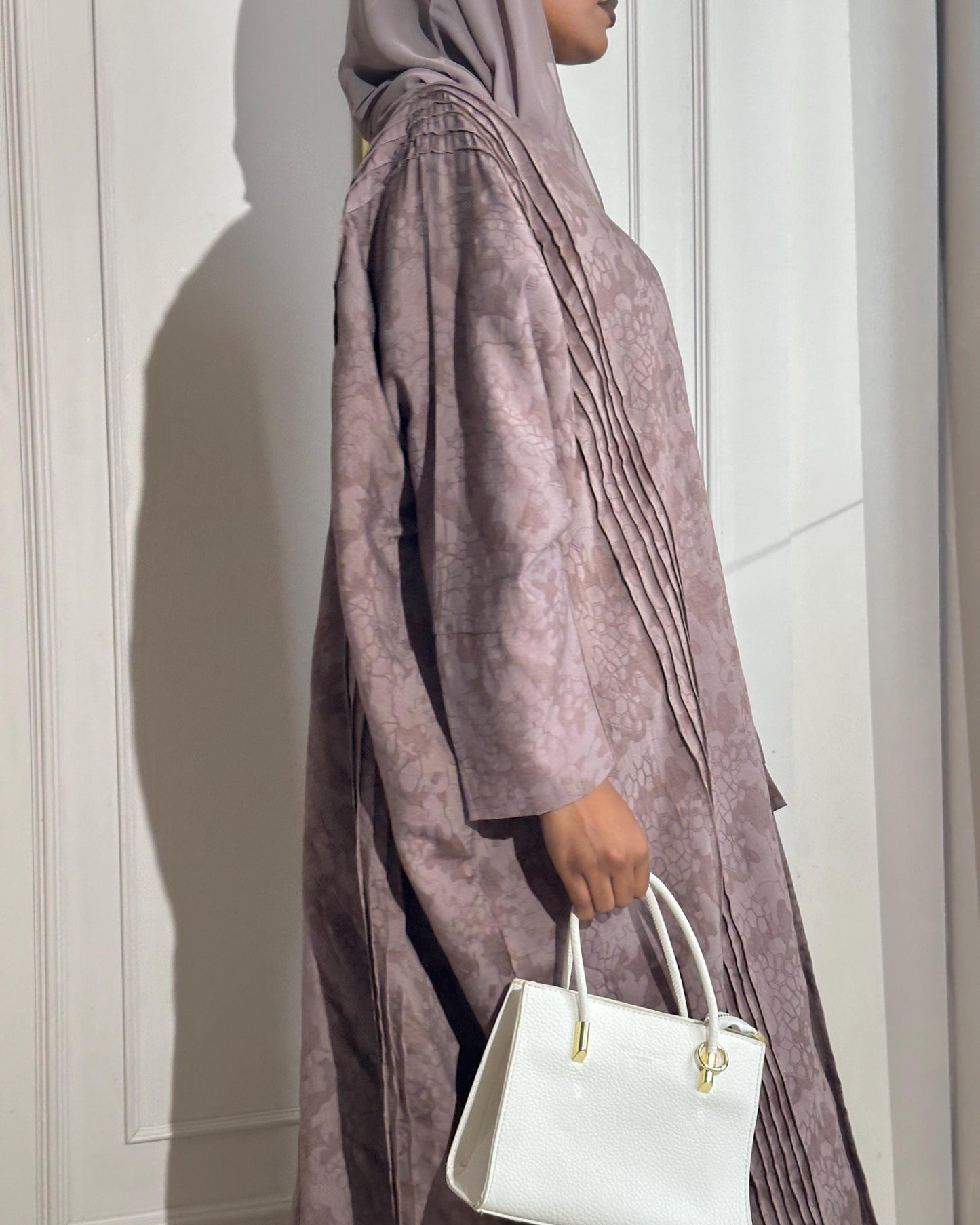 Three-Piece Cotton Jacquard Set: Pleated Patterned Abaya & Silky Inner Dress (Brown)