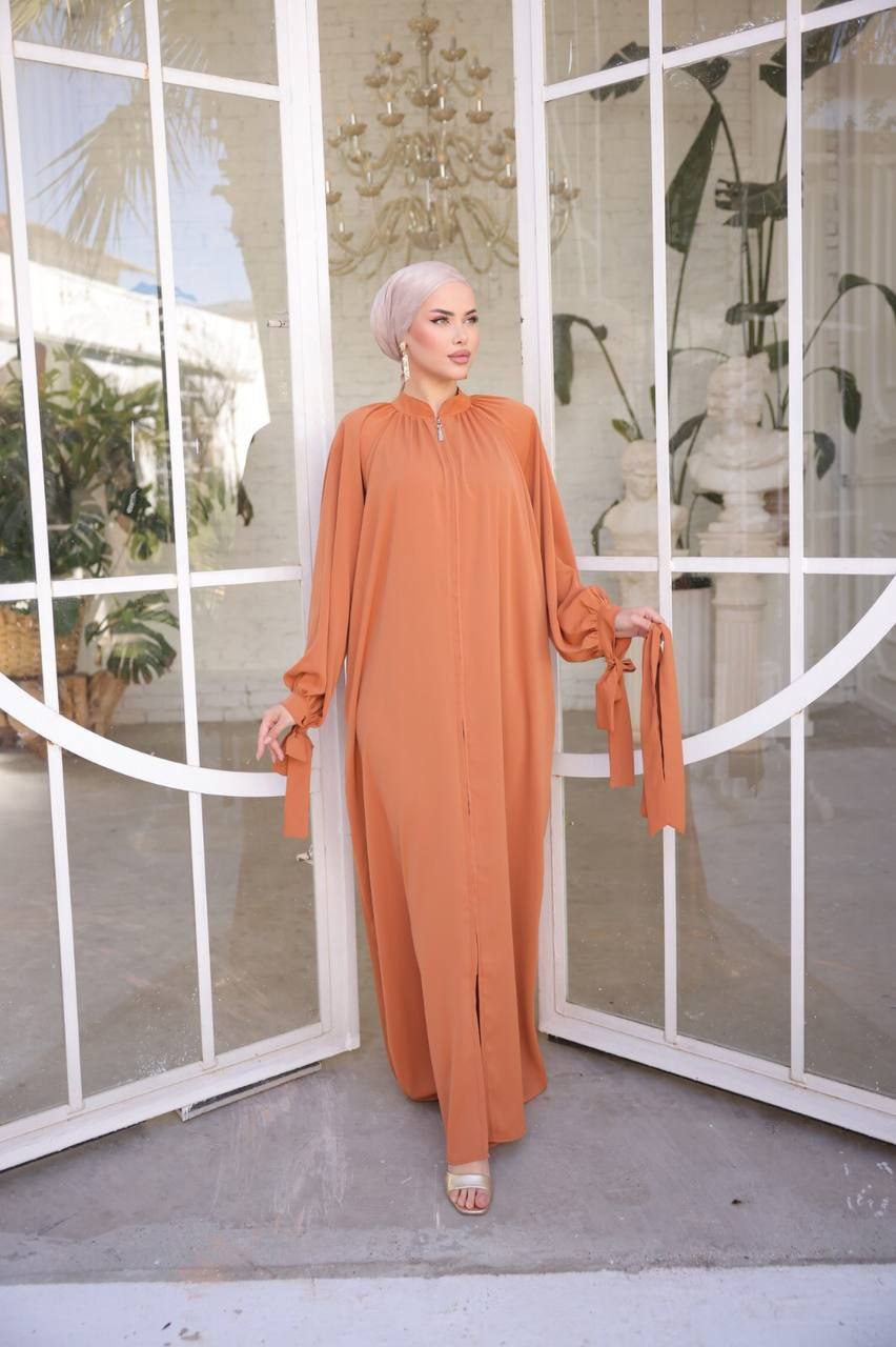 soft beige & soft burnt orange Elegance Cotton Abaya. Crafted from 100% premium Baumwolle cotton.