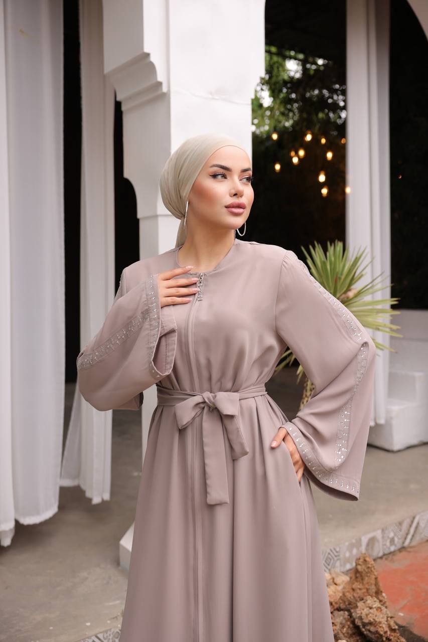 Elegant Polyester Abaya – 100% Premium Fabric