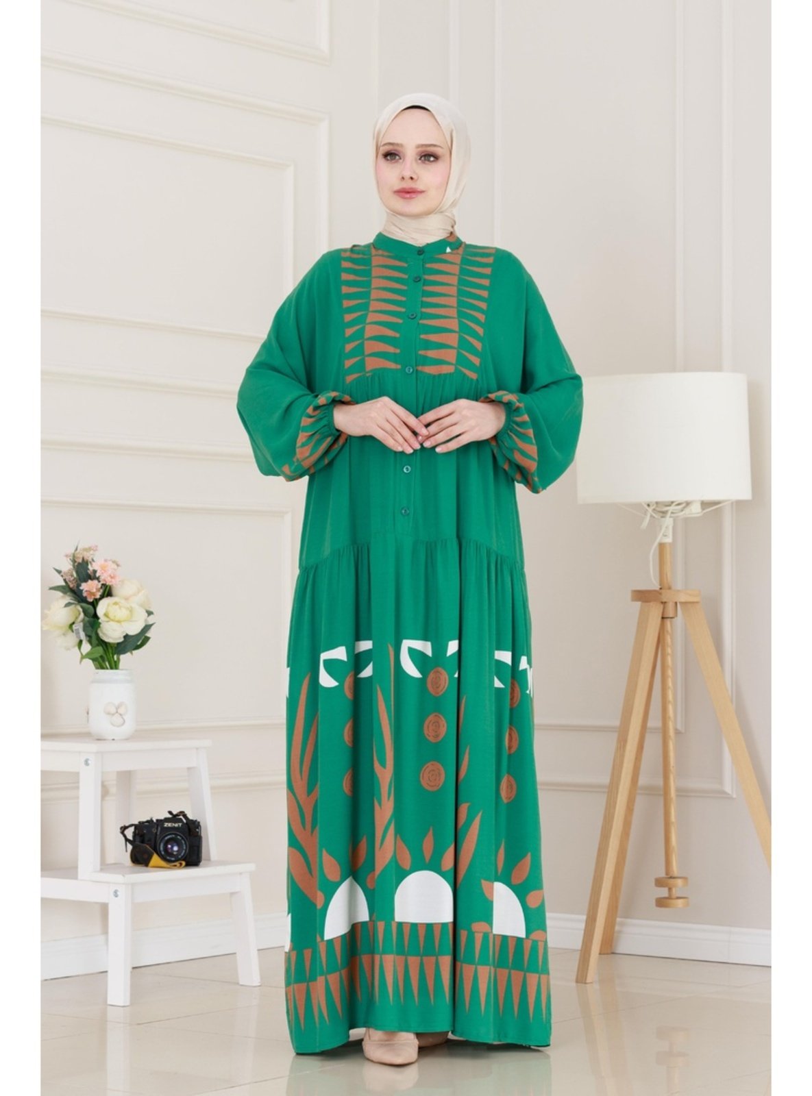 Green - 3D / Three Dimensional - Modest Dress