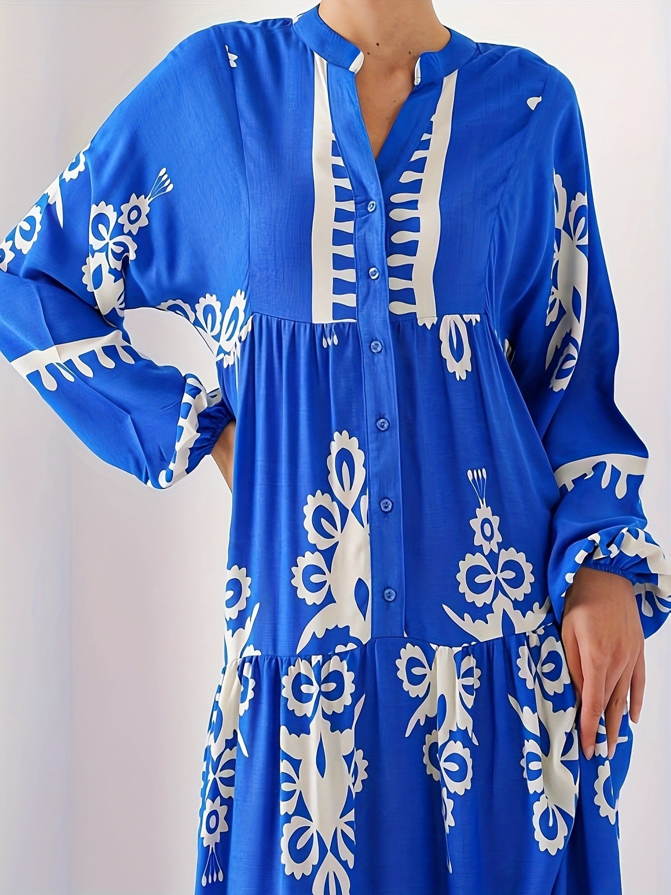 Blue Cotton Printed Maxi Dress – Elegant Loose-Fit Long Sleeve Abaya Style