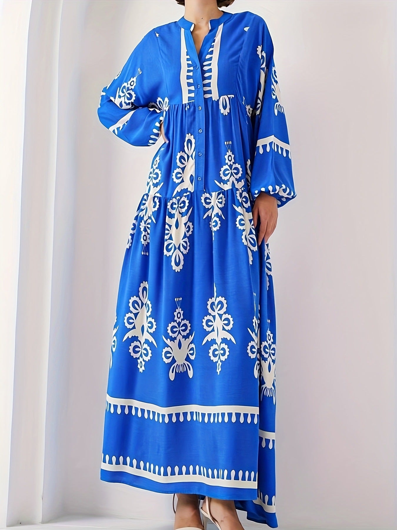 Blue Cotton Printed Maxi Dress – Elegant Loose-Fit Long Sleeve Abaya Style