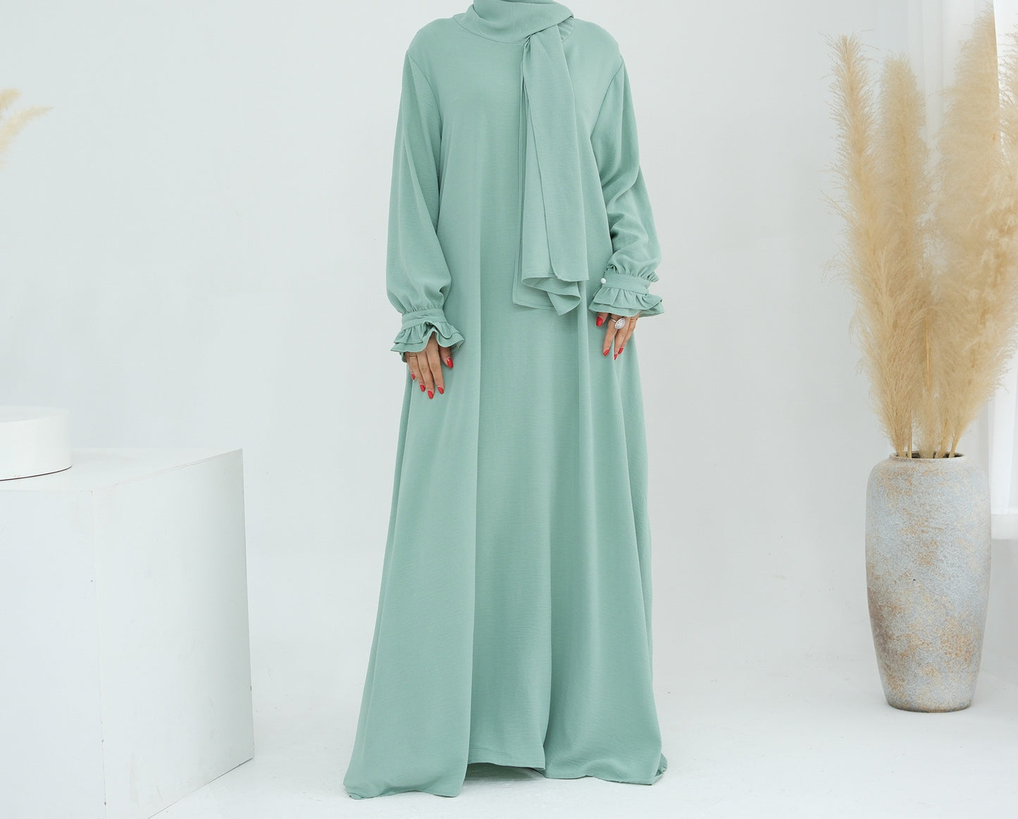 Elegant Loose-Fit Modest Abaya – Full-Length Islamic Dress