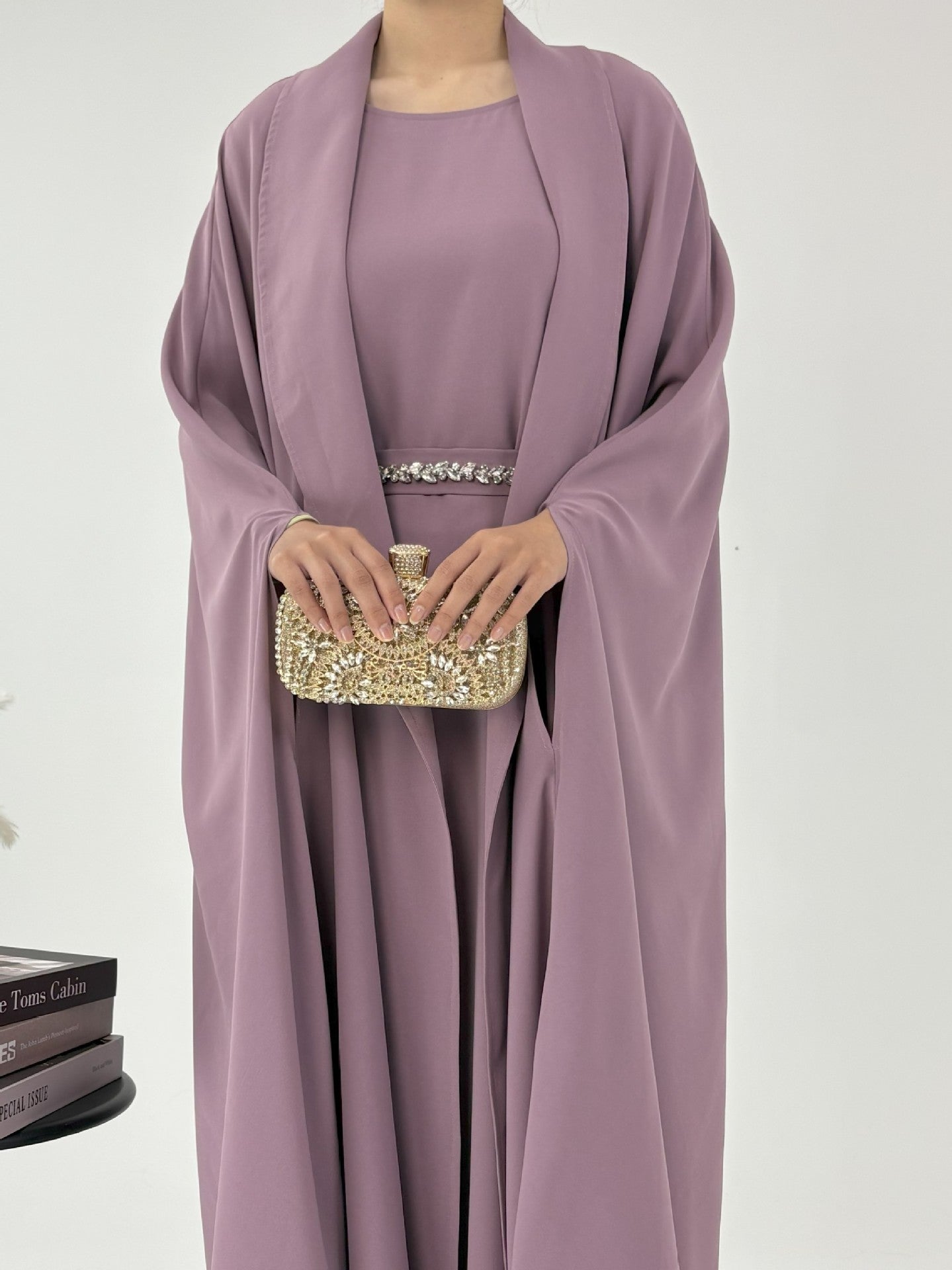 Abaya Set – Modest Luxury for Every Occasion