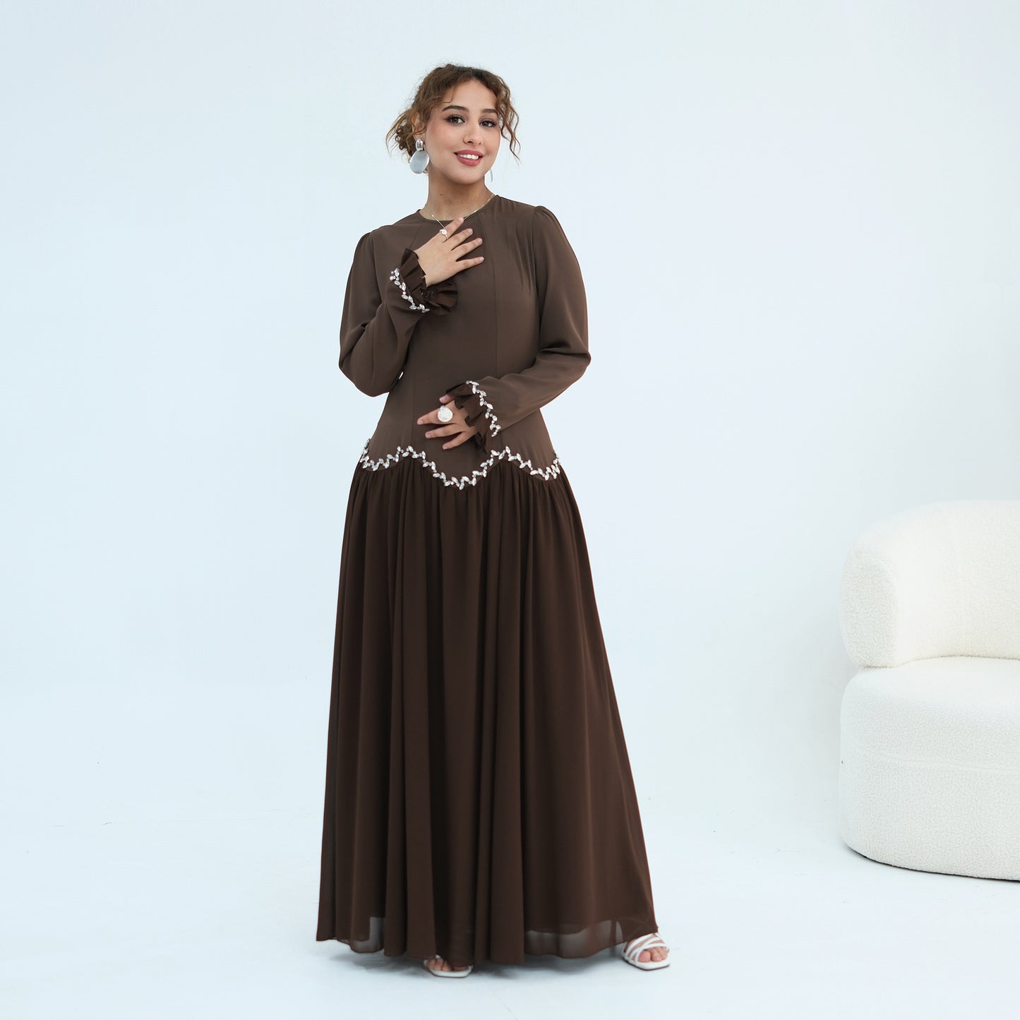 Elegant Lace Trim Abaya – Modest & Graceful Style