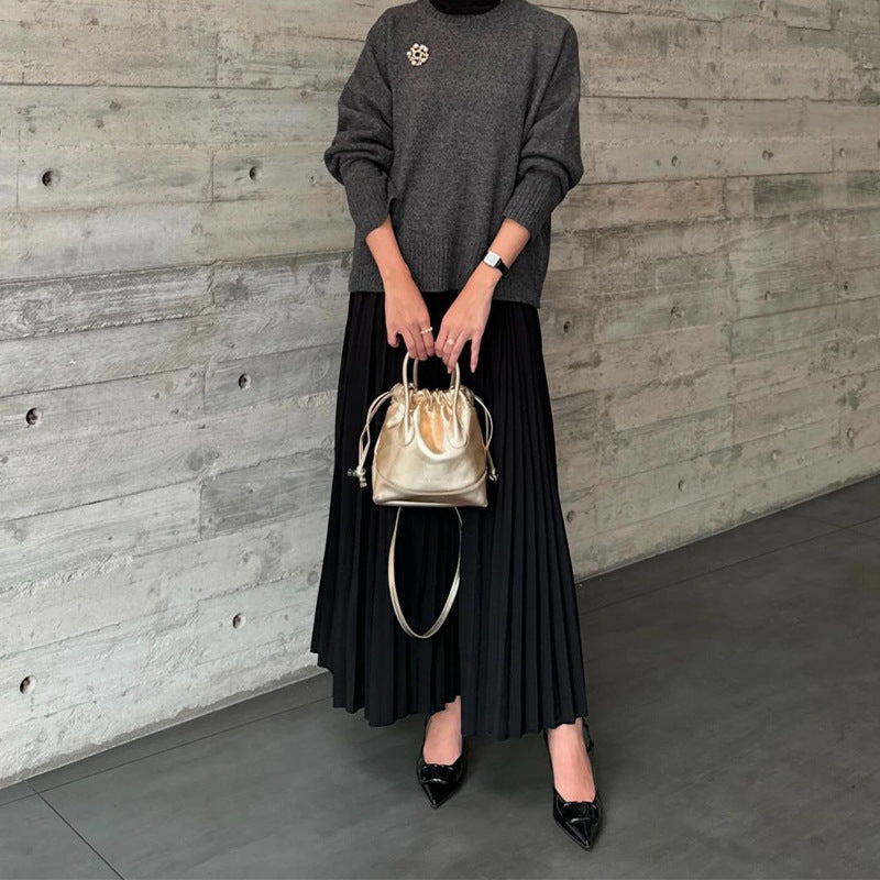 New Style Autumn Versatile Sweater and Pleated Skirt Set, Stylish and Versatile