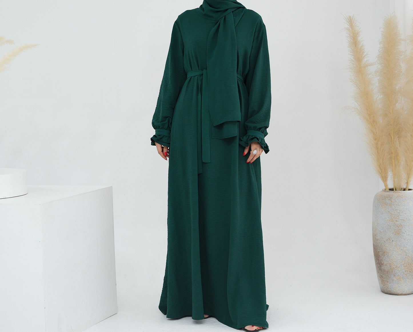 Elegant Loose-Fit Modest Abaya – Full-Length Islamic Dress