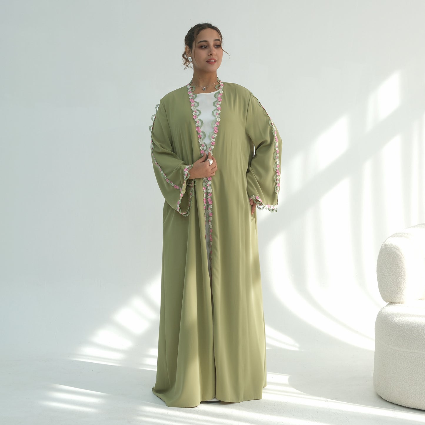 Elegant Turkish Floral Trim Open Abaya Cardigan