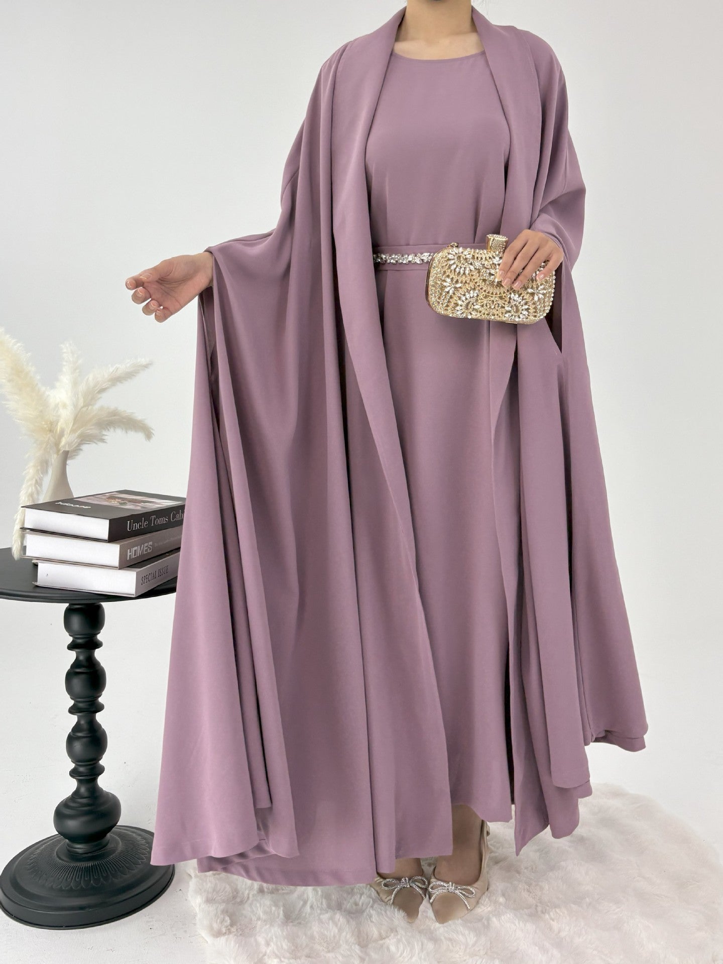 Abaya Set – Modest Luxury for Every Occasion