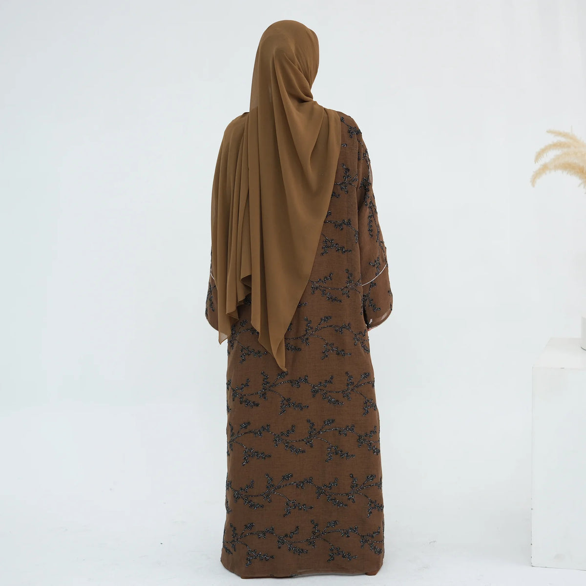 Elegant Embroidered Dubai Abaya for Women – Open Front Kimono, Modest Islamic Dress