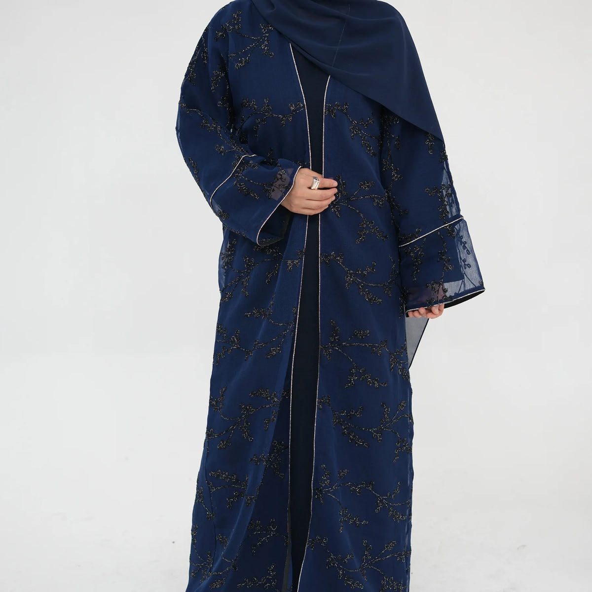 Elegant Embroidered Dubai Abaya for Women – Open Front Kimono, Modest Islamic Dress