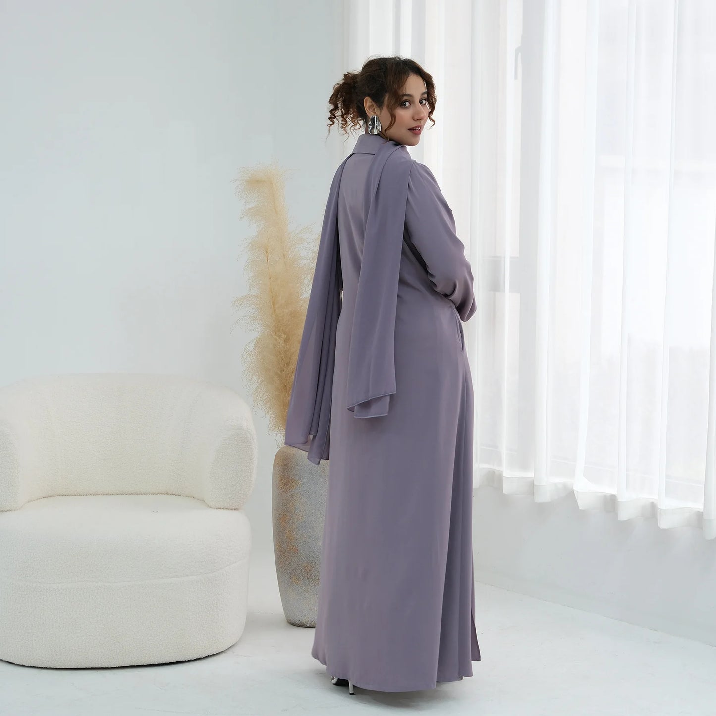 Elegant Open Abaya – Modest Kaftan Style