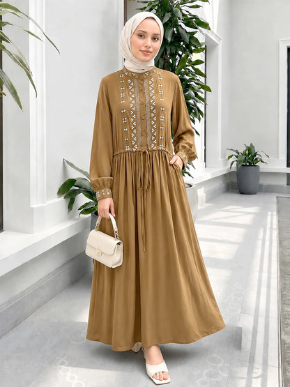 Ethnic Embroidery Modest Abaya – Dubai Kaftan Style