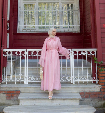 Soft, feminine, and effortlessly graceful  – your perfect everyday elegance.