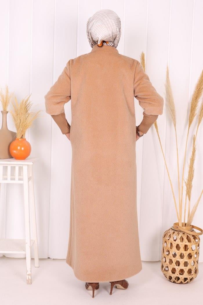 Women’s Long Mink Coat – Modest Winter Wear & Hijab Style Coat