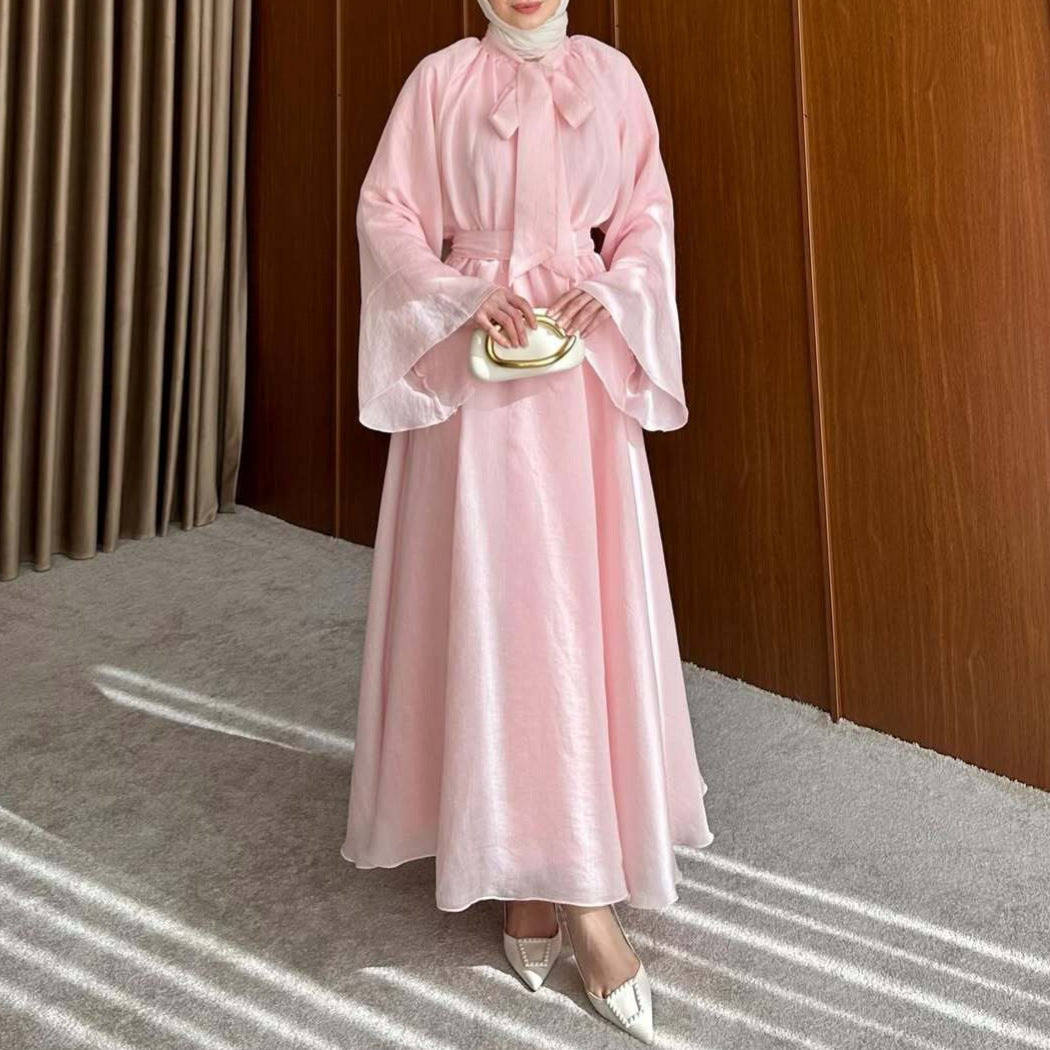 Soft, feminine, and effortlessly graceful  – your perfect everyday elegance.